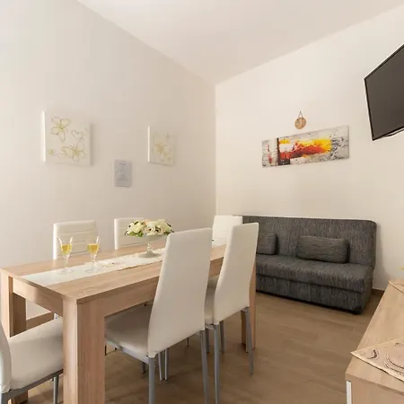 Gioia Apartment