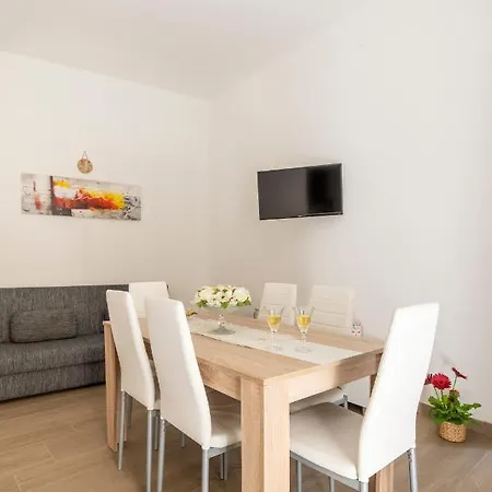 Apartment Gioia